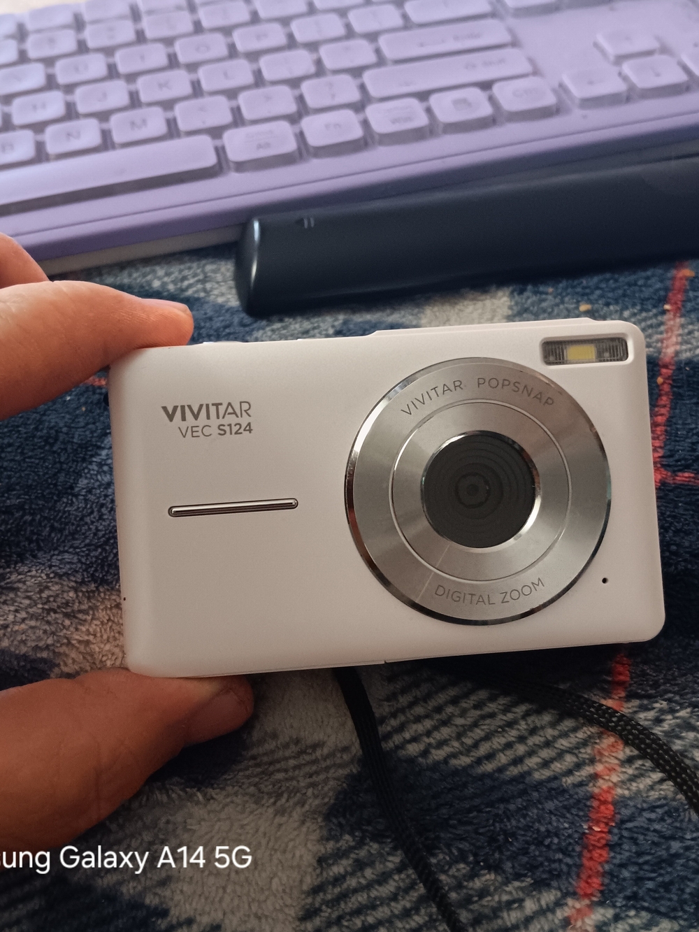 Vivitar VEC S124 White Compact Digital Camera - Portable Point & Shoot
